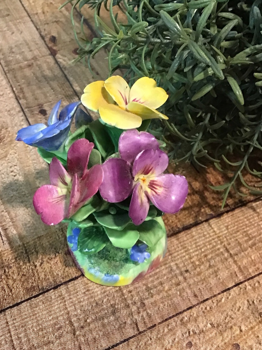 ♥️5/25$ Ceramic Pansy Arrangement